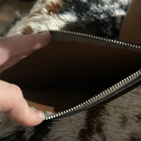 Calvin Klein large purse - Picture 4 of 5